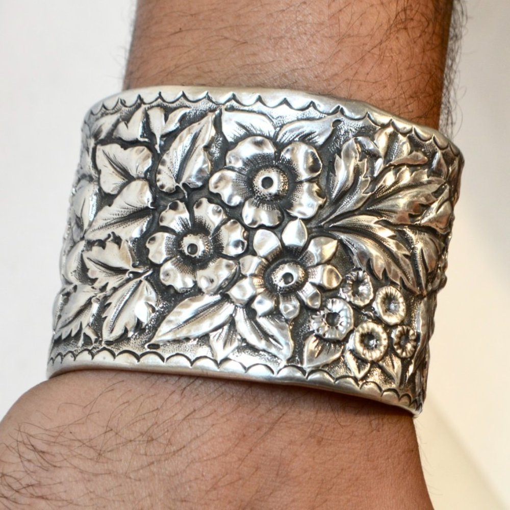 Art Nouveau Sterling Silver Floral Cuff Bracelet - Picture 5 of 12